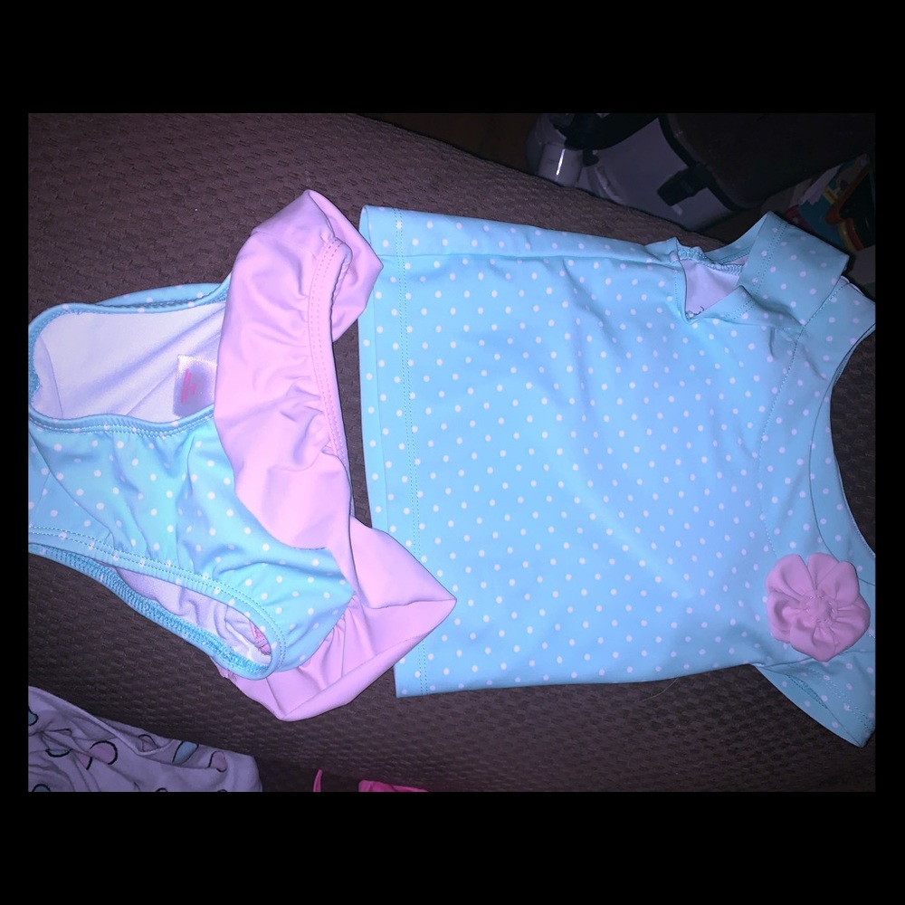Gently used 18 month baby girl swimsuit set